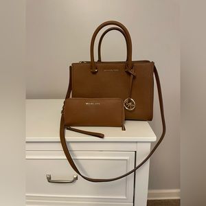 Michael Kors bag and wallet